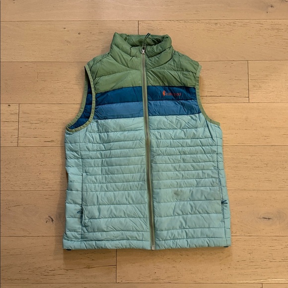 cotopaxi Jackets & Blazers - cotopaxi Women's Colorblock Puffer Vest in Light Blue, Teal & Navy